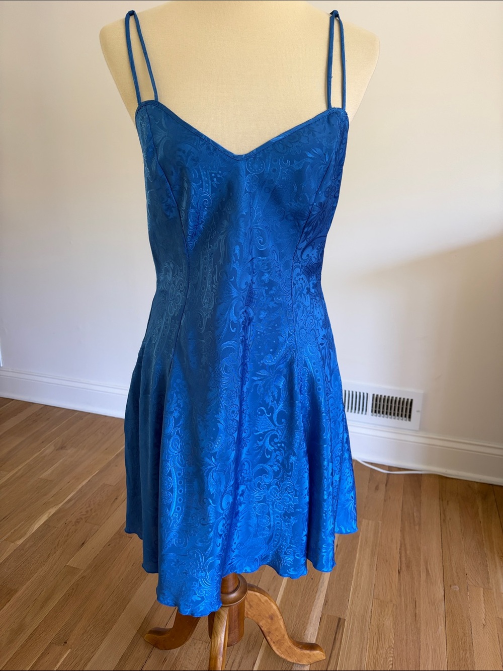 Vintage Victoria’s Secret Blue Paisley Slip Nightgown Y2K